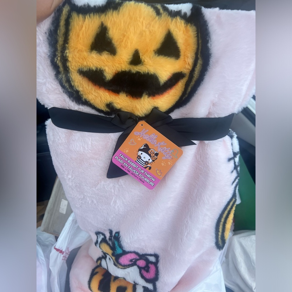 Hello Kitty Pumpkin Blanket Halloween BNWT